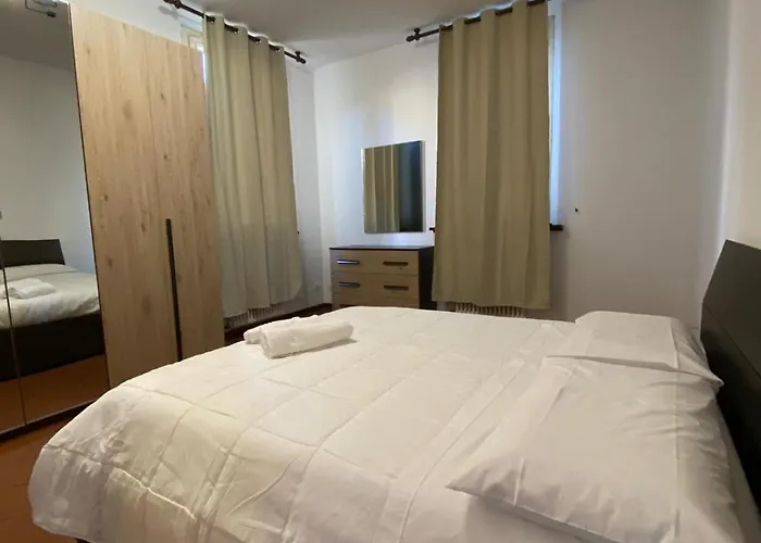 Apartman Host San Pietro *